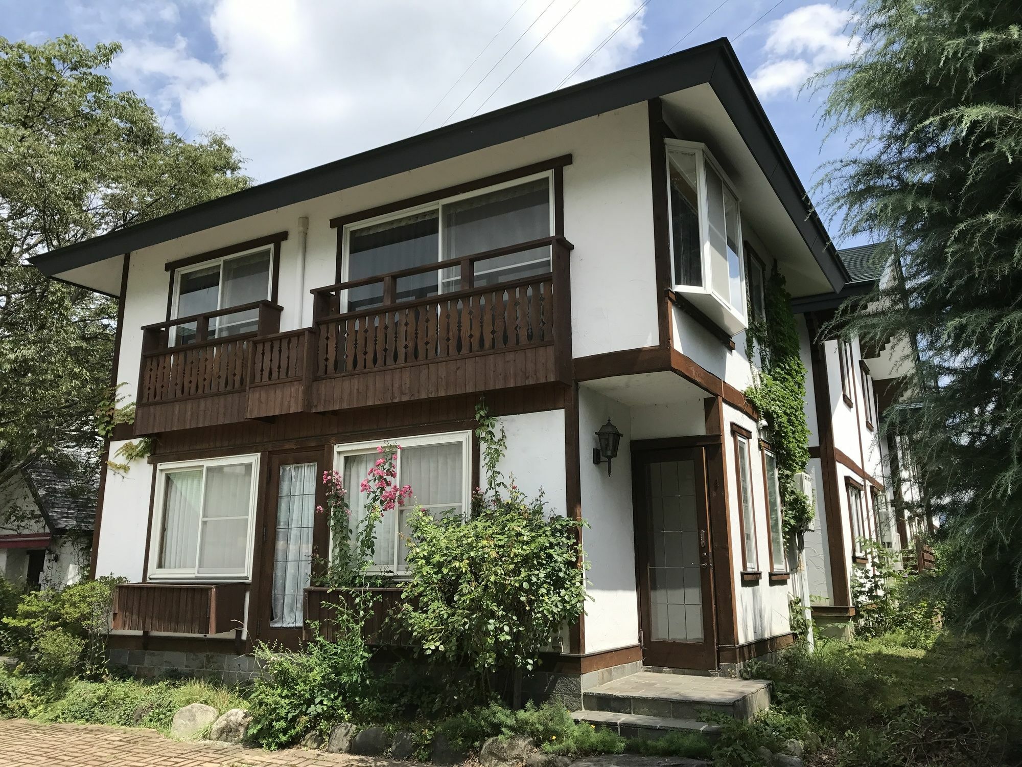 乐博卡格木屋 - 白马八方木屋 白马村 外观 照片